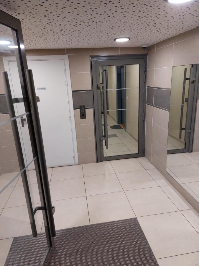 Apparemment Cosy Avec Parking Exterieur Gratuit Leilighet Aulnay-sous-Bois Eksteriør bilde